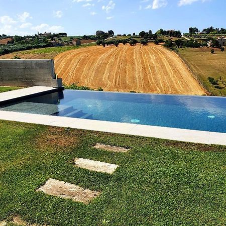 Casa Lunaria B&B Porto SantʼElpidio エクステリア 写真